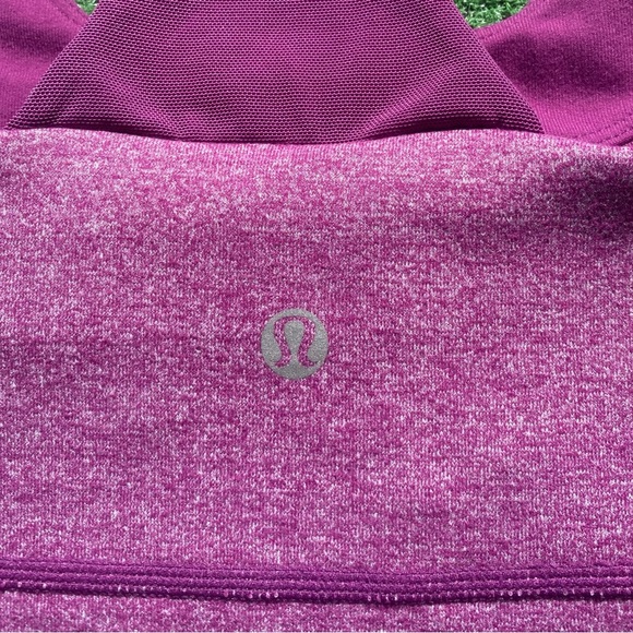 Lululemon Athletica Magenta Racerback Tank Top w/ Inner Bra Women’s Sz 4 - Picture 6 of 6